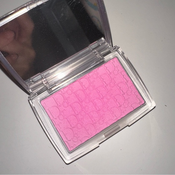 Dior backstage rosy glow blush in 001 pink - Picture 3 of 4